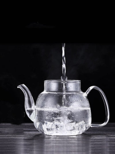 Teekanne aus Glas mit Edelstahlsieb