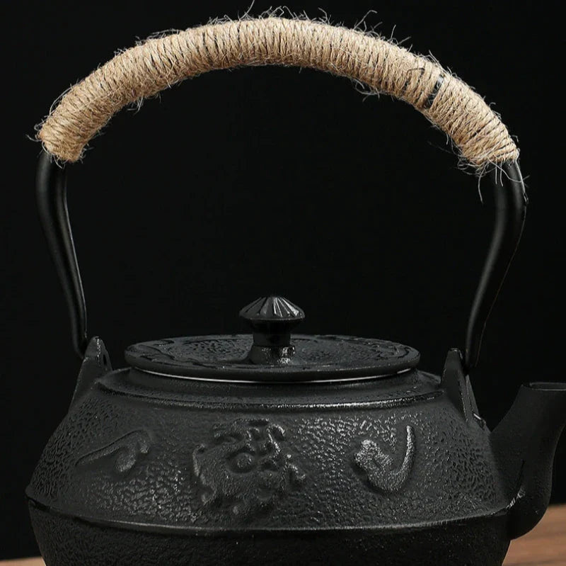 Teekanne gusseisen innen emailliert