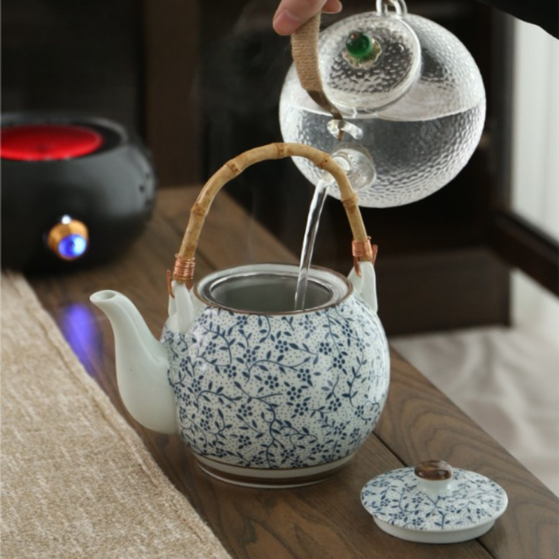 Excelsa Foliage Teekanne Aus Keramik - 0,5 Liter Mit Blattdekor