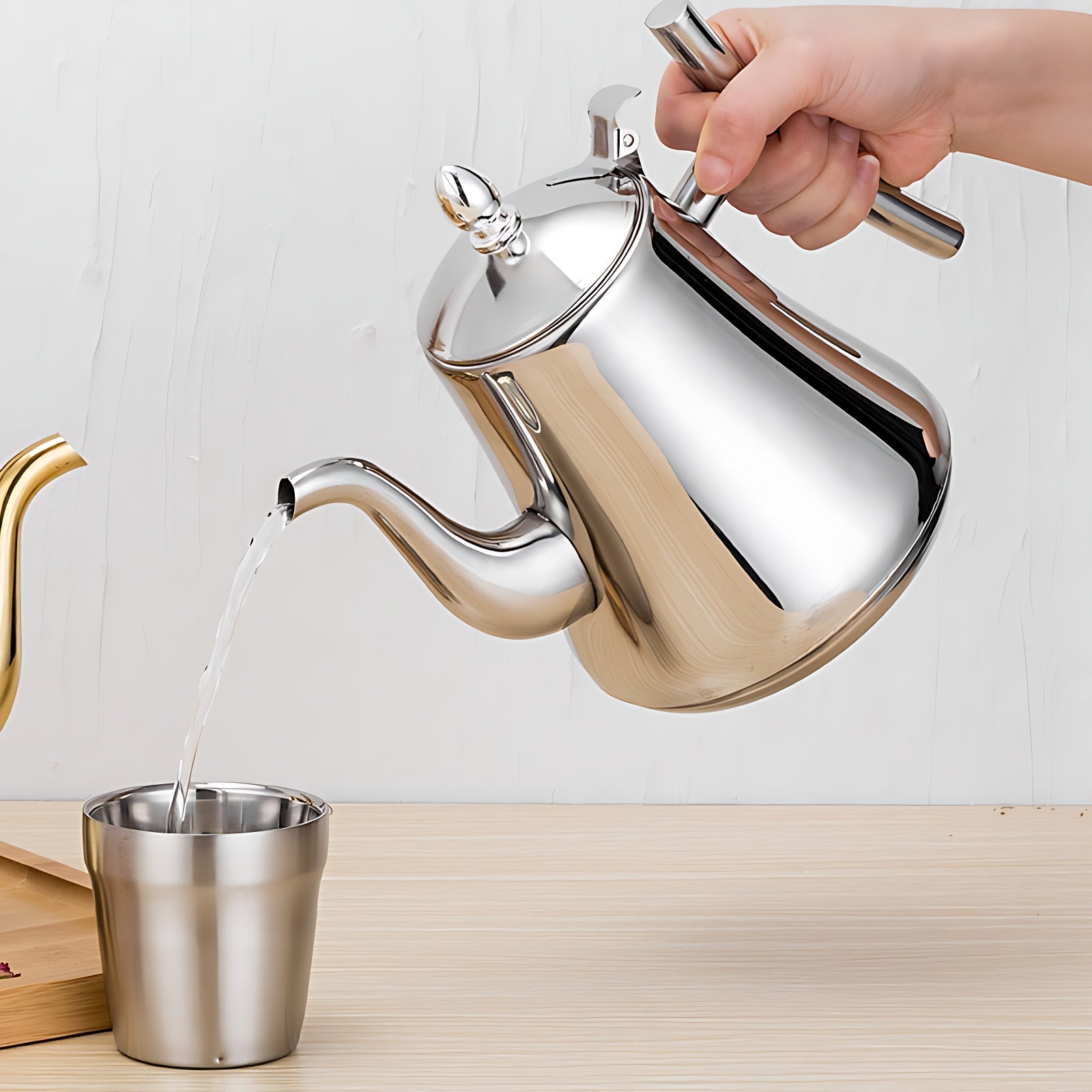 Teekanne Mit Metallsieb