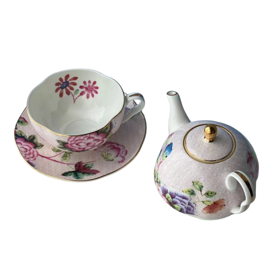 Teekanne Mit Tasse Von Teekanne