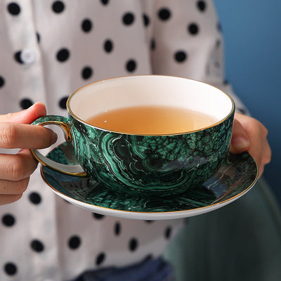 Teekanne Mit Tasse Und Teller