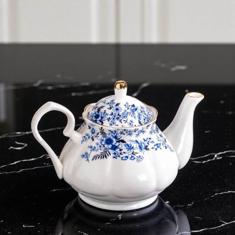 Teeservice Porzellan weiß und blau