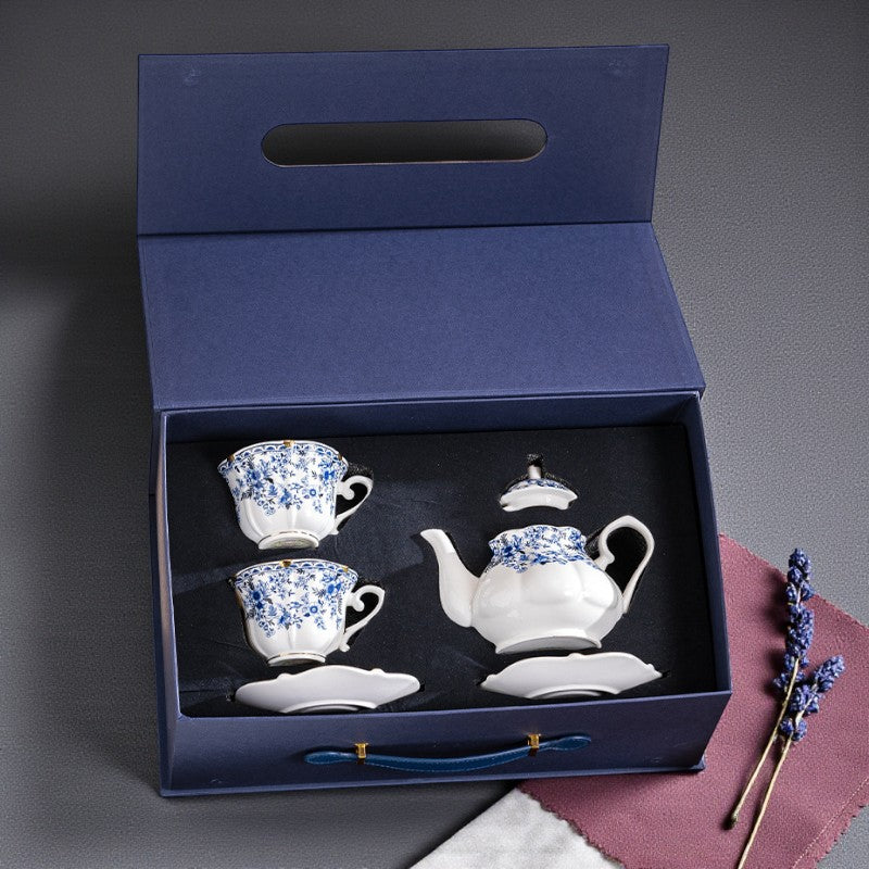 Teeservice Porzellan weiß und blau