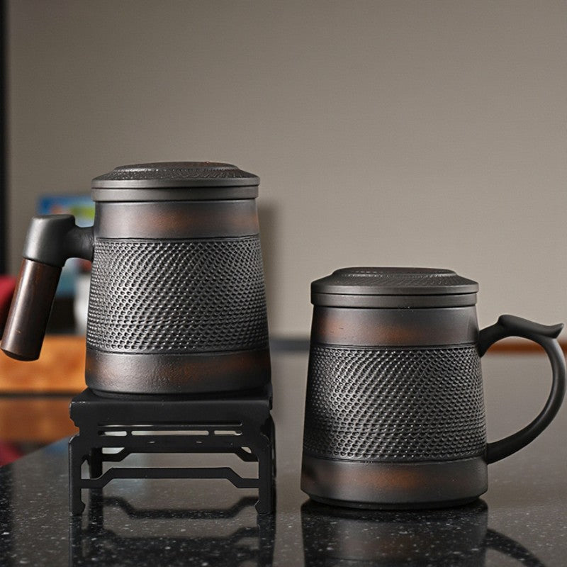 Teetasse mit Sieb aus Terrakotta