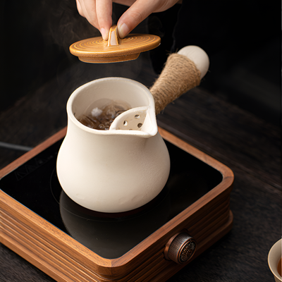 Traditionelle japanische Teekanne