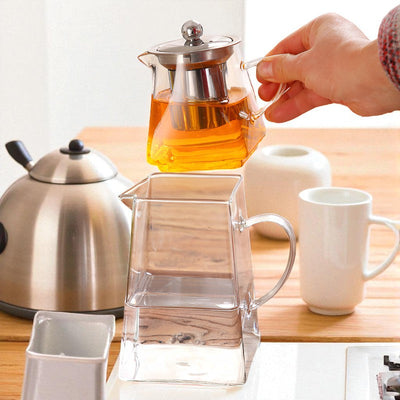 Transparente türkische Teekanne
