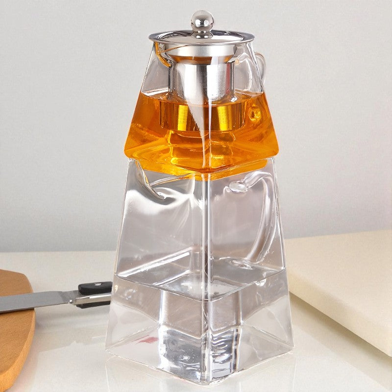 Transparente türkische Teekanne