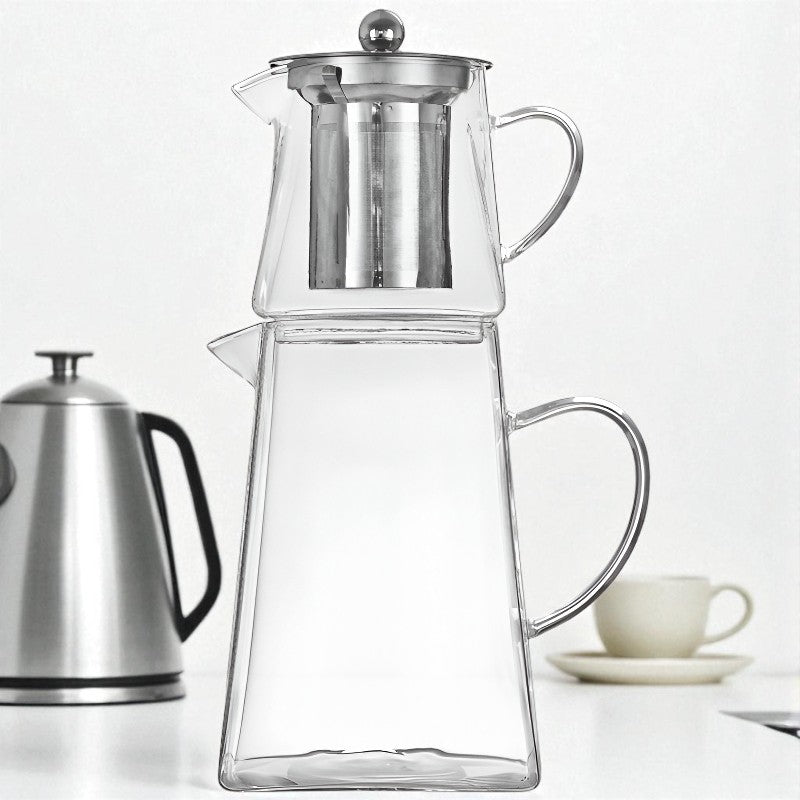 Transparente türkische Teekanne