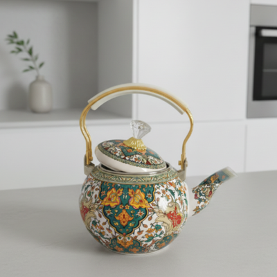 Türkische grüne Teekanne