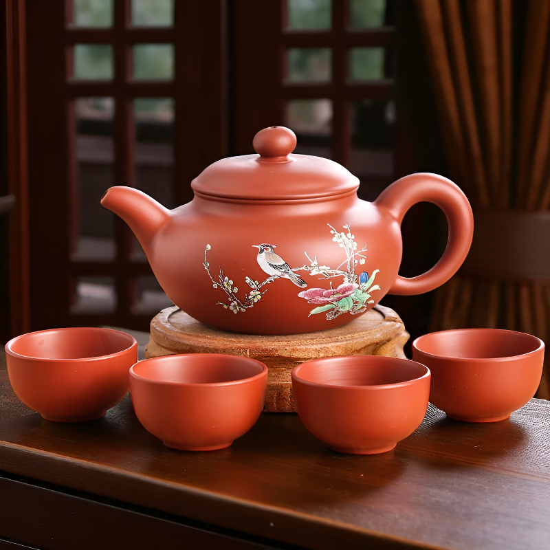 Vintage rote Teekanne