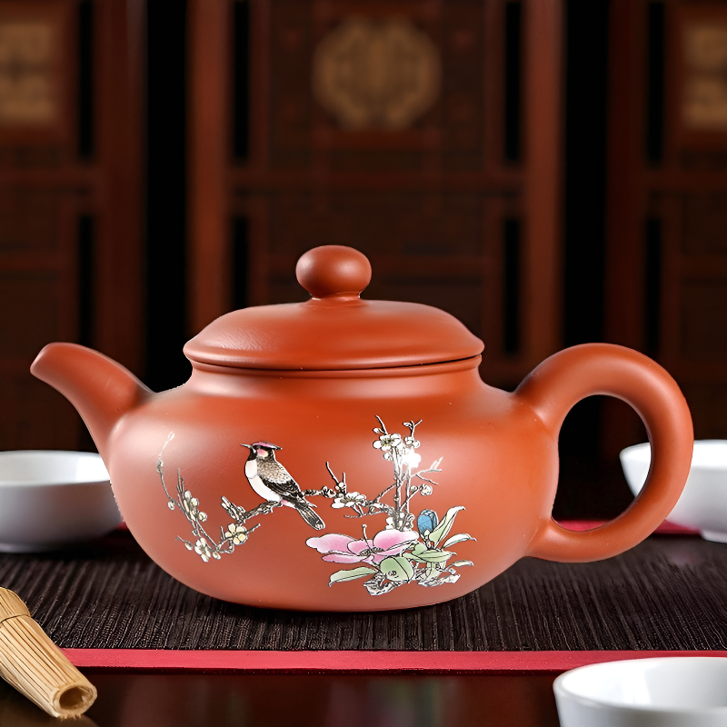 Vintage rote Teekanne