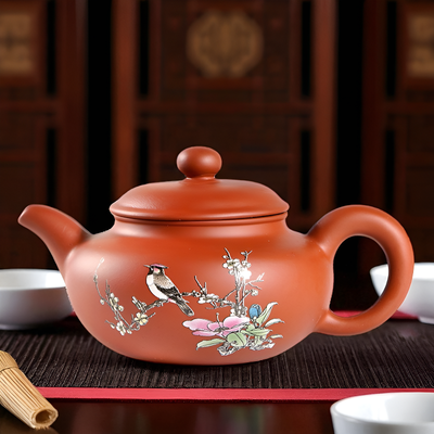 Vintage rote Teekanne