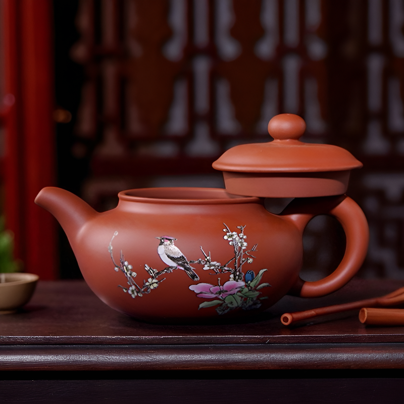 Vintage rote Teekanne