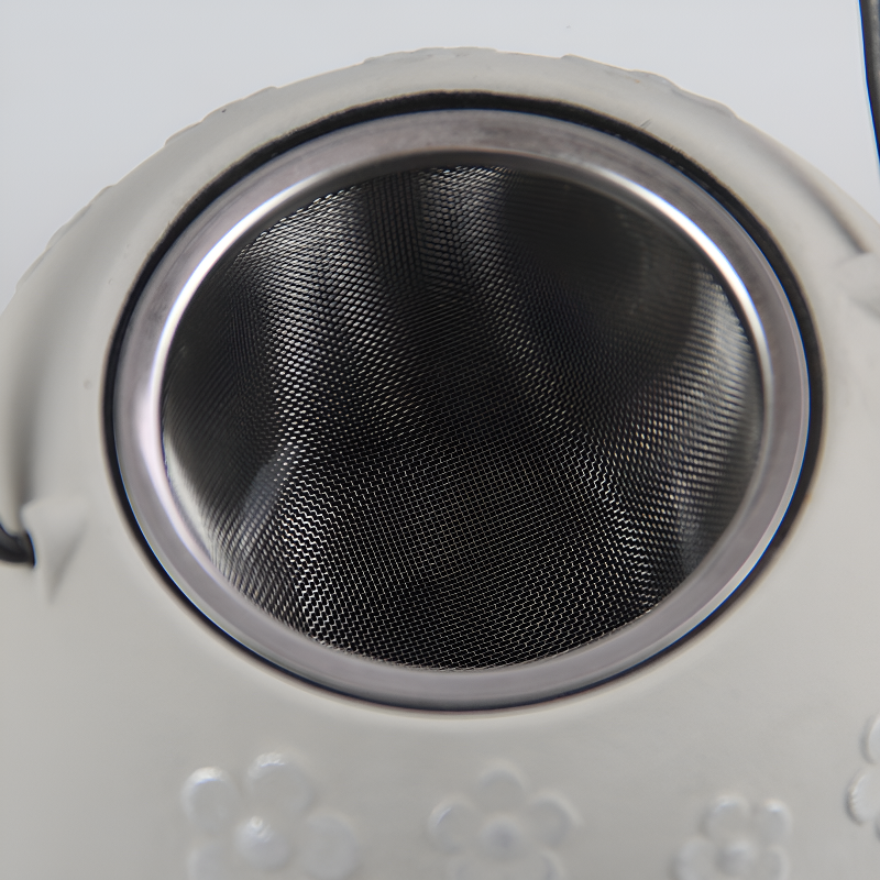 Weiße Gusseisen-Teekanne