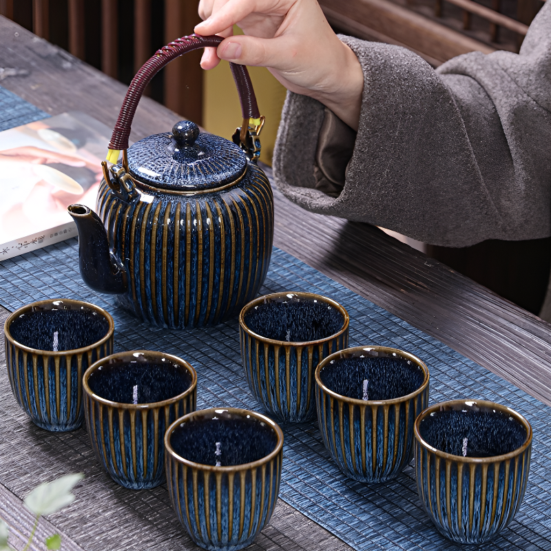 Zeitgenössische Keramik Teekanne